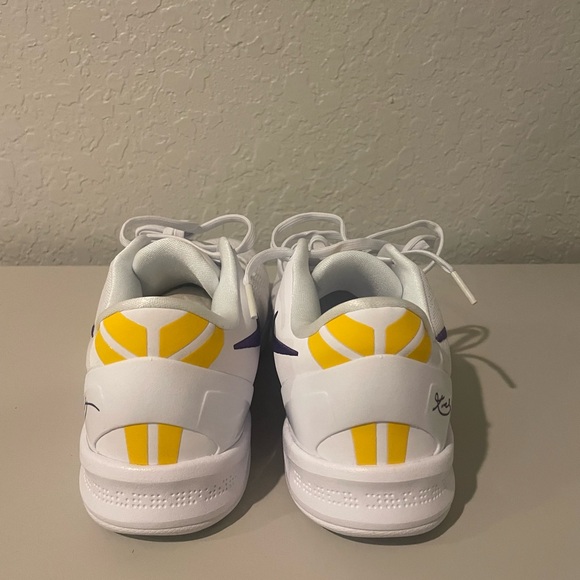 Nike Kobe 8 Protro Lakers Home HF9550-100 Men’s Size 8 - Picture 2 of 7